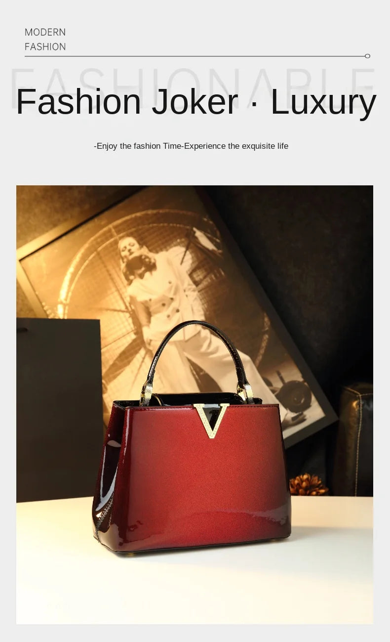 2026 Luxury Fashion Leather Women's Bag Diamonds V Letter Small Shoulder Crossbody Bag Girls Handbags Messenger Shell Bags