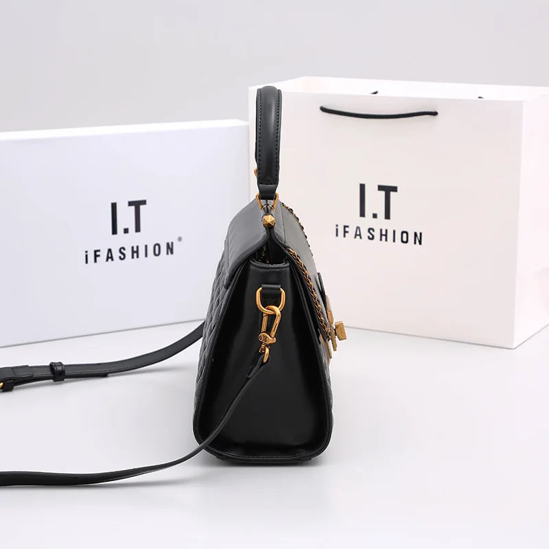 Women's Handbag 2024 New Autumn and Winter High-End Feeling, Light Luxury Diamond Grid Small Square Bag, Shoulder and Crossbody