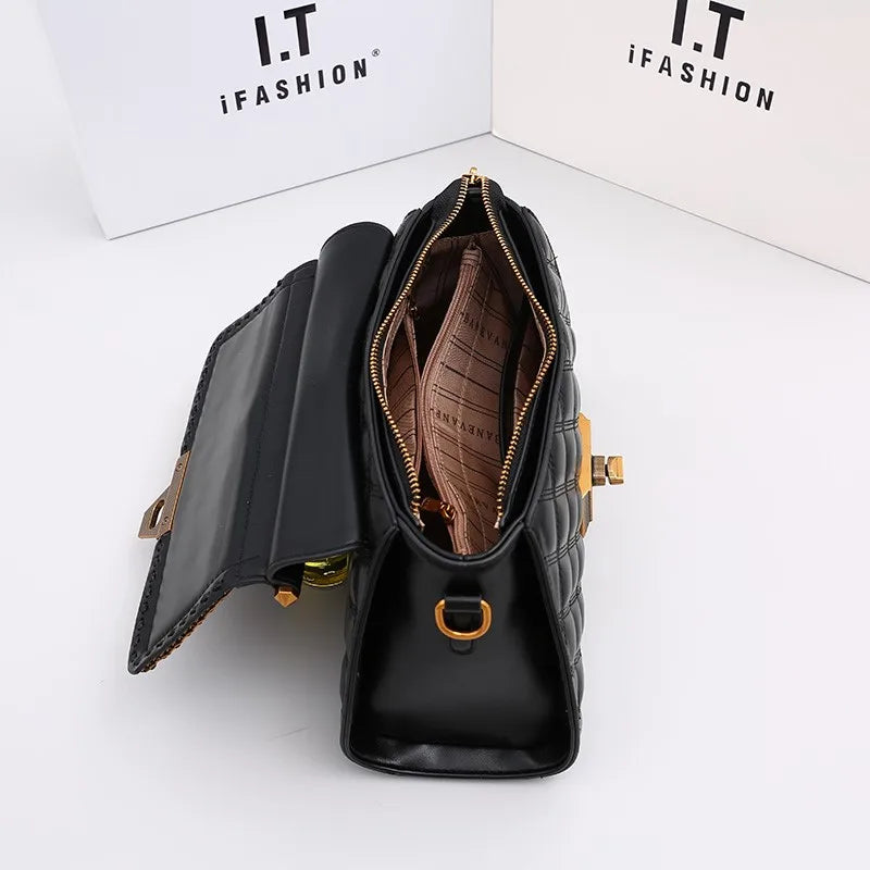 Women's Handbag 2024 New Autumn and Winter High-End Feeling, Light Luxury Diamond Grid Small Square Bag, Shoulder and Crossbody