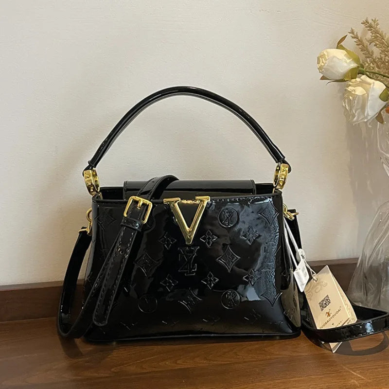 2026 New Women's High-end Bucket Bag Patent Leather Large Capacity Luxury Crossbody Handbag for Commute
